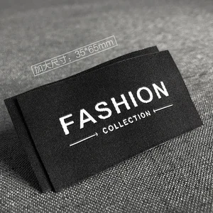 Mode-Marke Etikett als Beispiel für Textiletiketten-Herstellung mit Beispiel für gewebtes Textiletikett