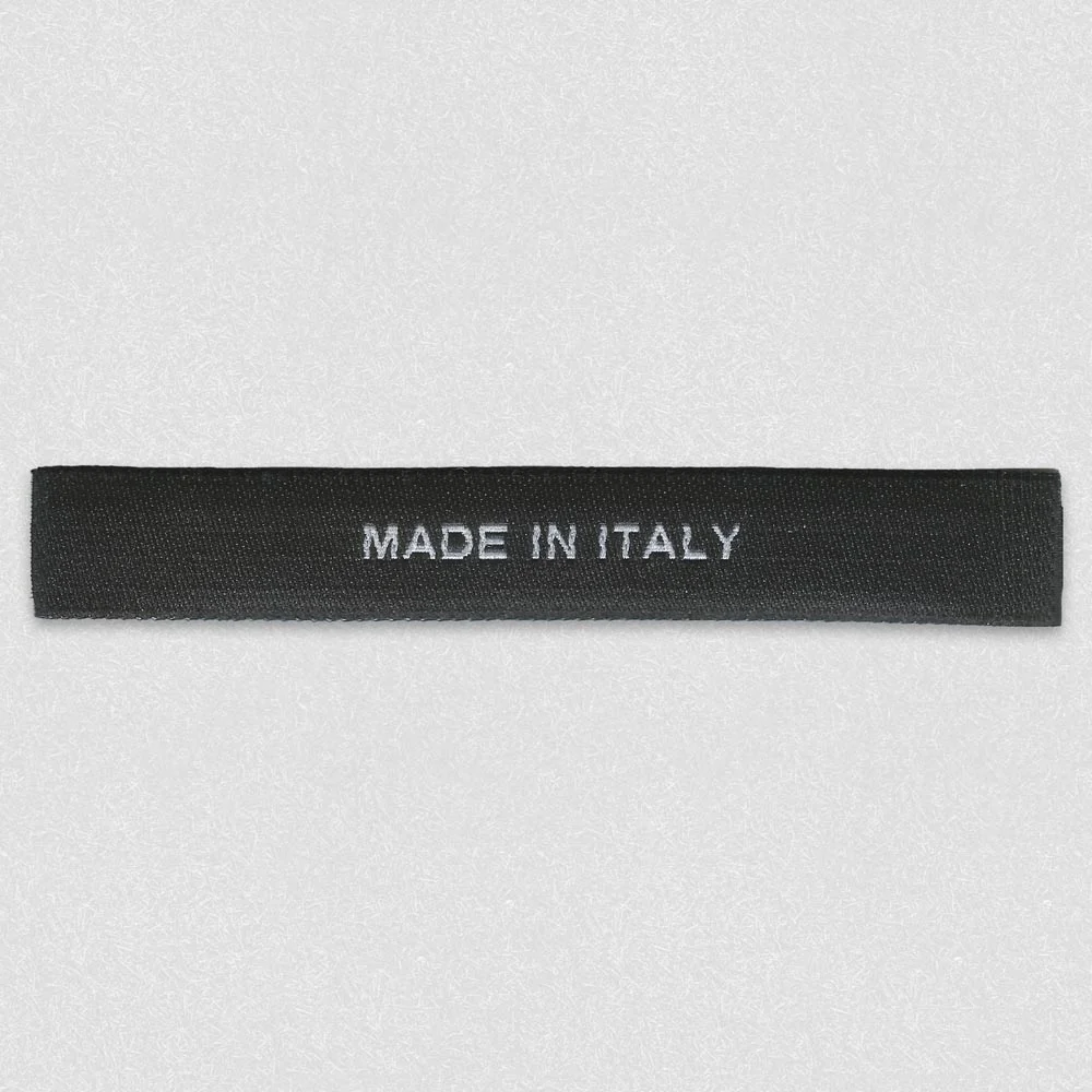 Schwarzes Made in Italy Webetikett mit Heißschnitt – gefertigt von LabelGo